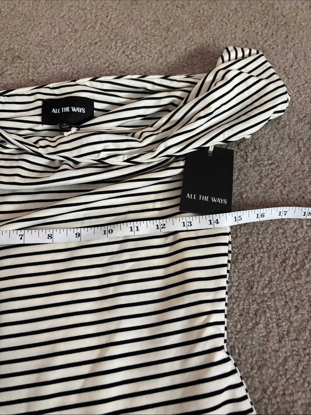 All the Ways Off-Shoulder Black & White Striped Women’s Top size small NWT - Picture 3 of 6